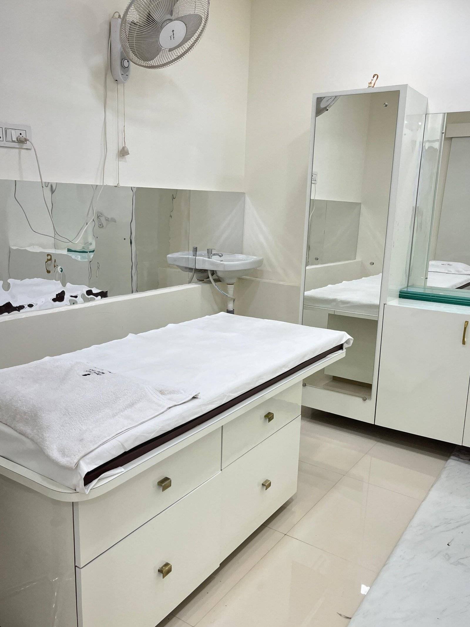 WhatsApp Image 2025-10-29 at 15.29.04 (1)